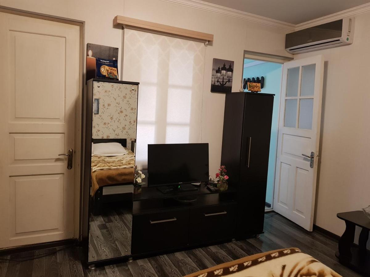 Apartment On Botanikuri 17 Tbilisi Exterior photo